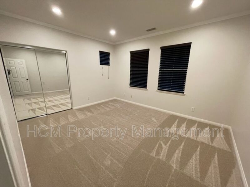 Beautiful single level home in Turtle Ridge's Whispering Glen property image