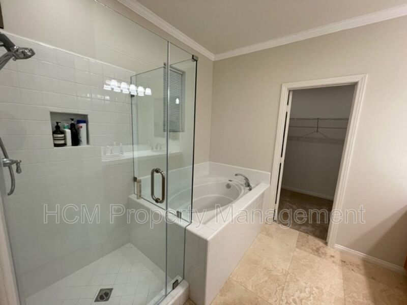 Beautiful single level home in Turtle Ridge's Whispering Glen property image