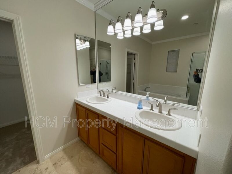 Beautiful single level home in Turtle Ridge's Whispering Glen property image