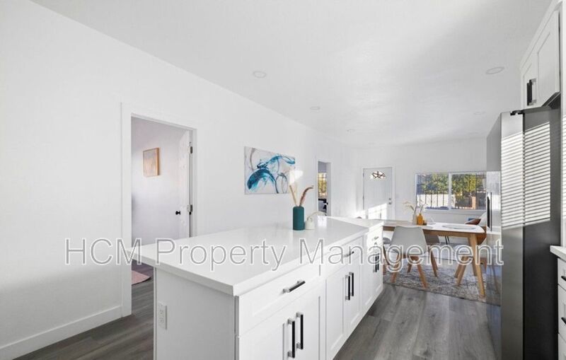 Renovated House- new appliances, cabinets, floor. property image