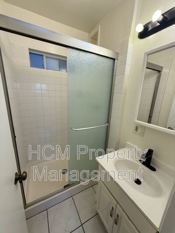 3 bedroom 2 bath house in Long Beach property image