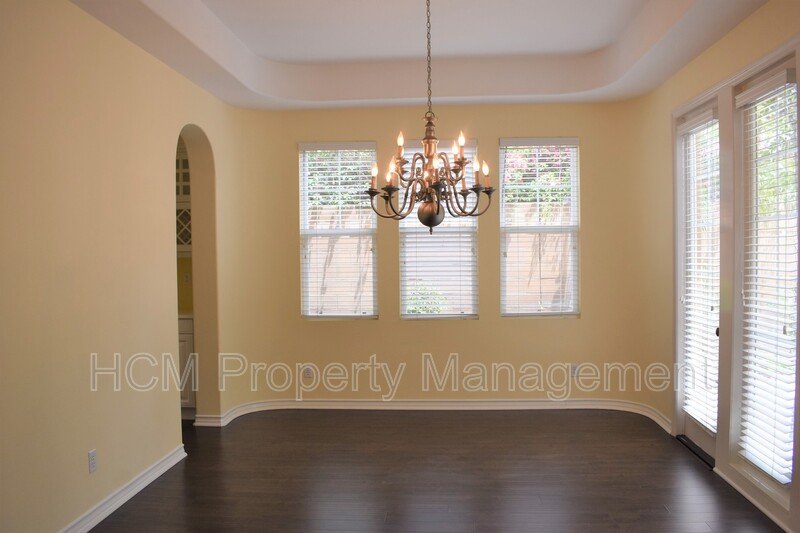 Beautiful 5 bedroom, 5 bath home in Desirable North Park Irvine property image