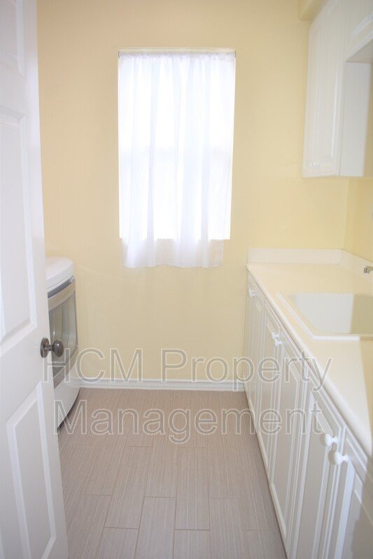 Beautiful 5 bedroom, 5 bath home in Desirable North Park Irvine property image