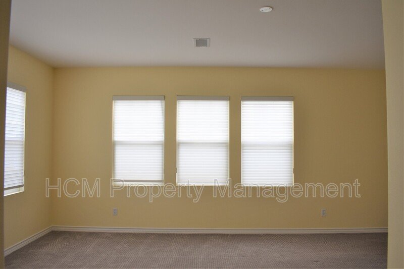 Beautiful 5 bedroom, 5 bath home in Desirable North Park Irvine property image