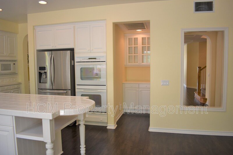 Beautiful 5 bedroom, 5 bath home in Desirable North Park Irvine property image