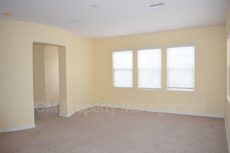 Beautiful 5 bedroom, 5 bath home in Desirable North Park Irvine property image