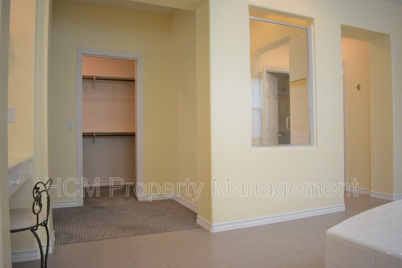 Beautiful 5 bedroom, 5 bath home in Desirable North Park Irvine property image