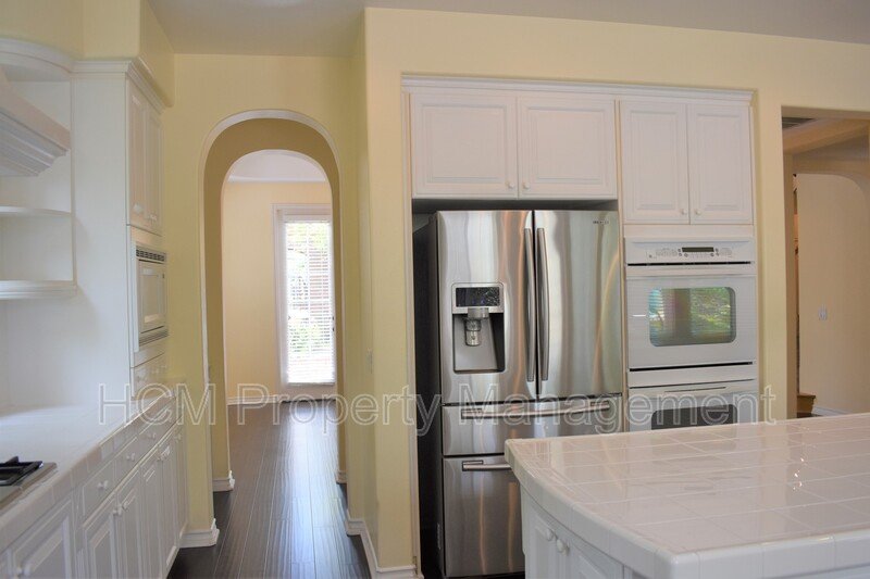 Beautiful 5 bedroom, 5 bath home in Desirable North Park Irvine property image