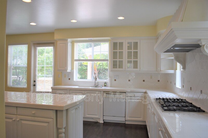 Beautiful 5 bedroom, 5 bath home in Desirable North Park Irvine property image