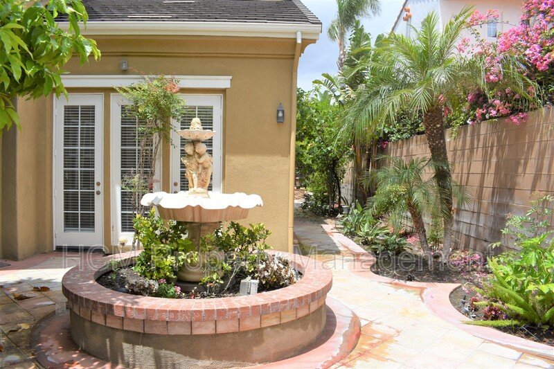 Beautiful 5 bedroom, 5 bath home in Desirable North Park Irvine property image