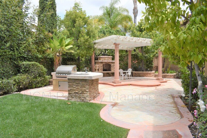 Beautiful 5 bedroom, 5 bath home in Desirable North Park Irvine property image