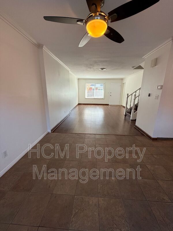 Spacious 3 bedroom 2 bath townhome with 2 car garage in Costa Mesa. property image