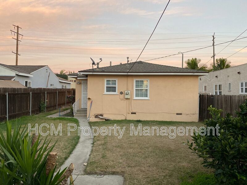 Nice Neighborhood North Long Beach 2 bd 1 bath Home property image
