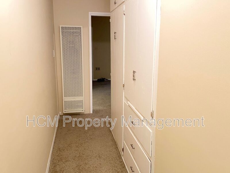 Nice Neighborhood North Long Beach 2 bd 1 bath Home property image