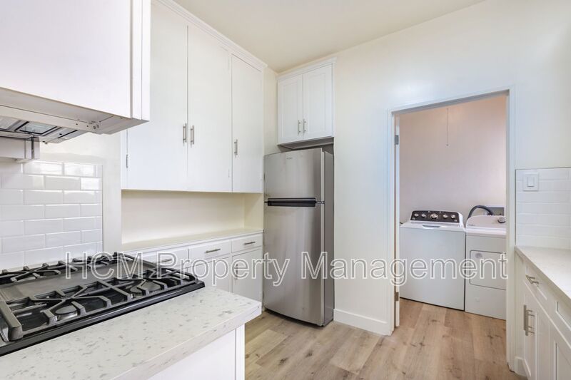 Charming Unit in Santa Ana with 1 bedroom, 1 bath! $500.00 gift card if lease is signed by 12/31! property image