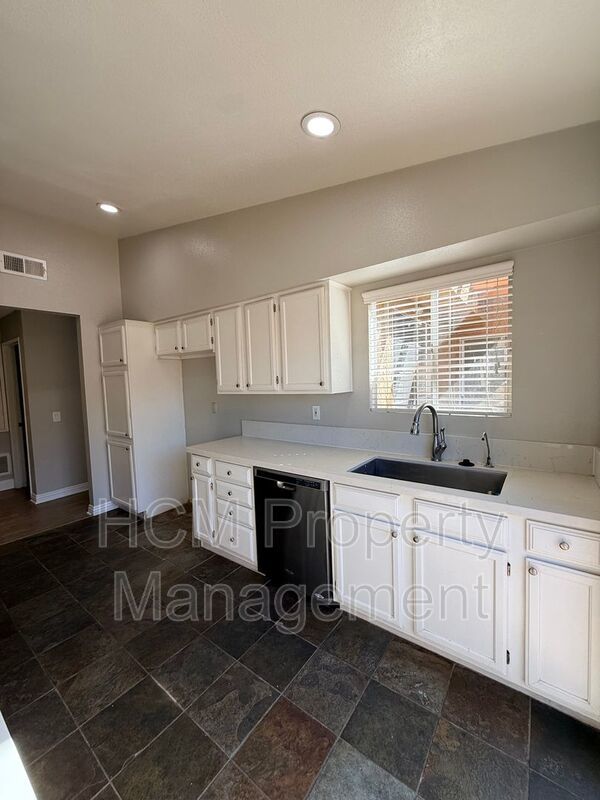 Condo in The Hills Yorba Linda 2 Bedrooms | 2 Bathrooms | 1,252 Sq. Ft. | $3,100/Month property image