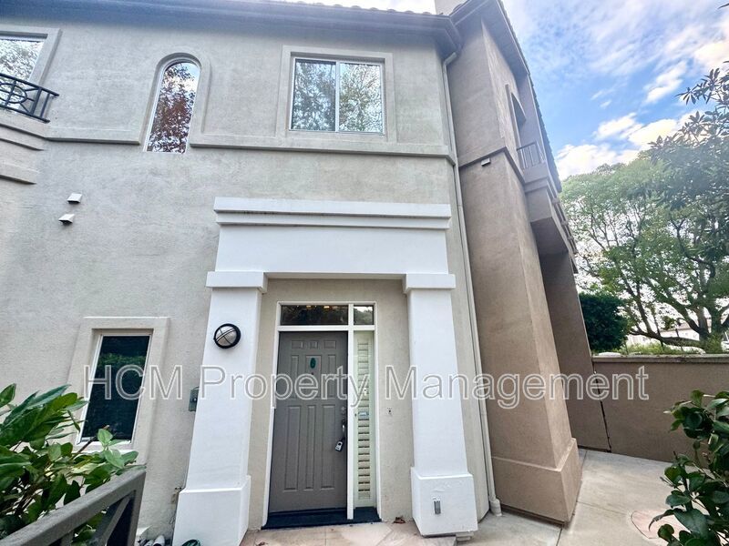 3 Bedroom spacious home in Aliso Viejo (Tivoli community) property image