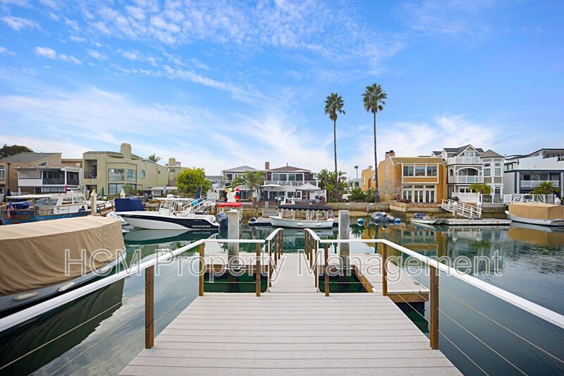 Gorgeous Newport views from this 3 Bed/2 Bath new duplex property image