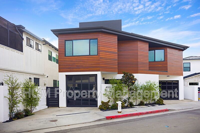 Gorgeous Newport views from this 2 Bed/2 Bath new duplex property image