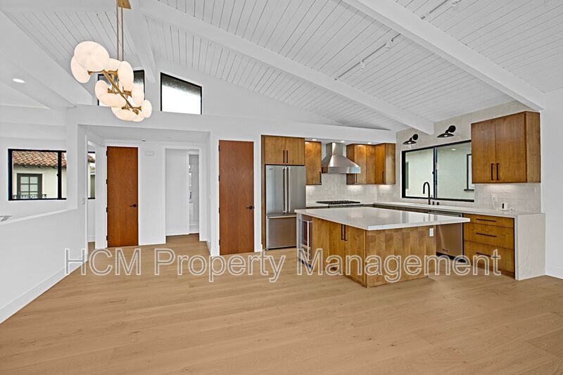 Gorgeous Newport views from this 2 Bed/2 Bath new duplex property image