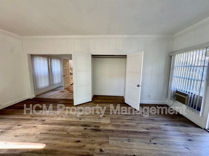 Charming Renovated 1 Bedroom Apartment in Santa Ana-  $500.00 gift card if lease is signed by 1/31! property image