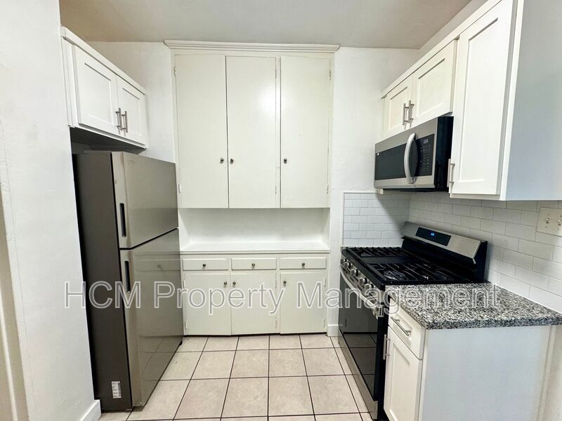 Charming Renovated 1 Bedroom Apartment in Santa Ana-  $500.00 gift card if lease is signed by 1/31! property image