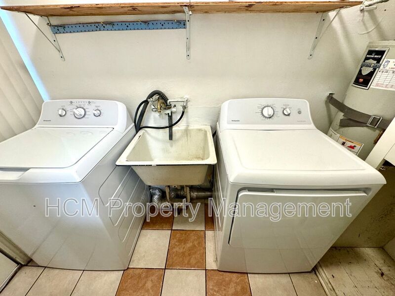 Charming Renovated 1 Bedroom Apartment in Santa Ana-  $500.00 gift card if lease is signed by 1/31! property image