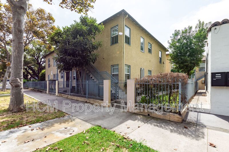 Charming Renovated 1 Bedroom Apartment in Santa Ana-  $500.00 gift card if lease is signed by 1/31! property image