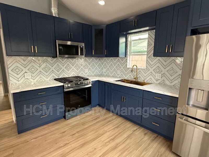 Remodeled detached unit property image