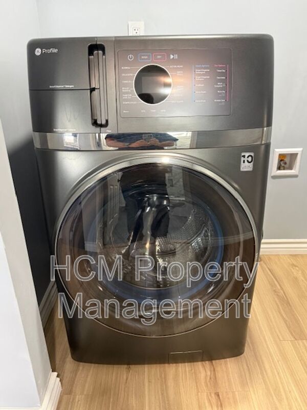 Remodeled detached unit property image