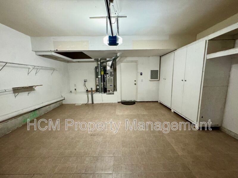 Beautiful 2 Story, 2 Bedroom plus Large Loft Condo in Aliso Viejo property image