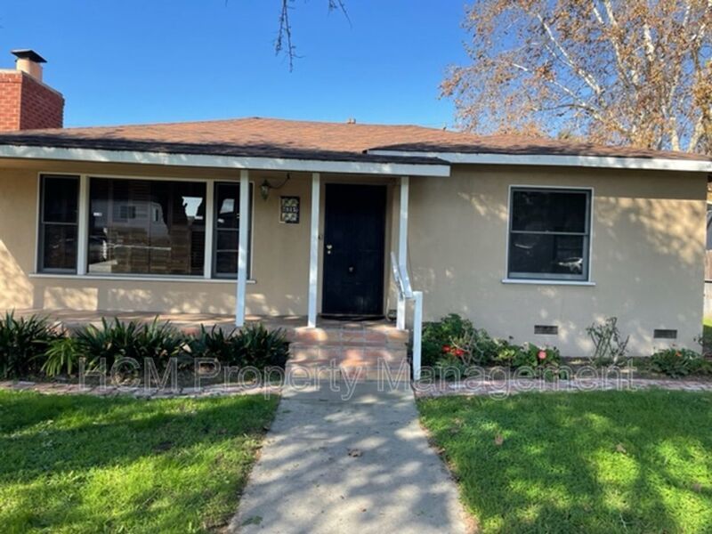 3 bdr 2 bath Home on Huge lot. property image