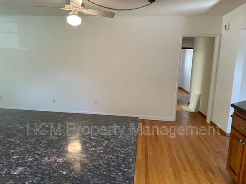 3 bdr 2 bath Home on Huge lot. property image