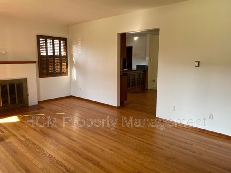 3 bdr 2 bath Home on Huge lot. property image