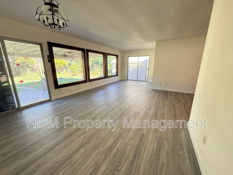 3 bdr 2 bath Home on Huge lot. property image