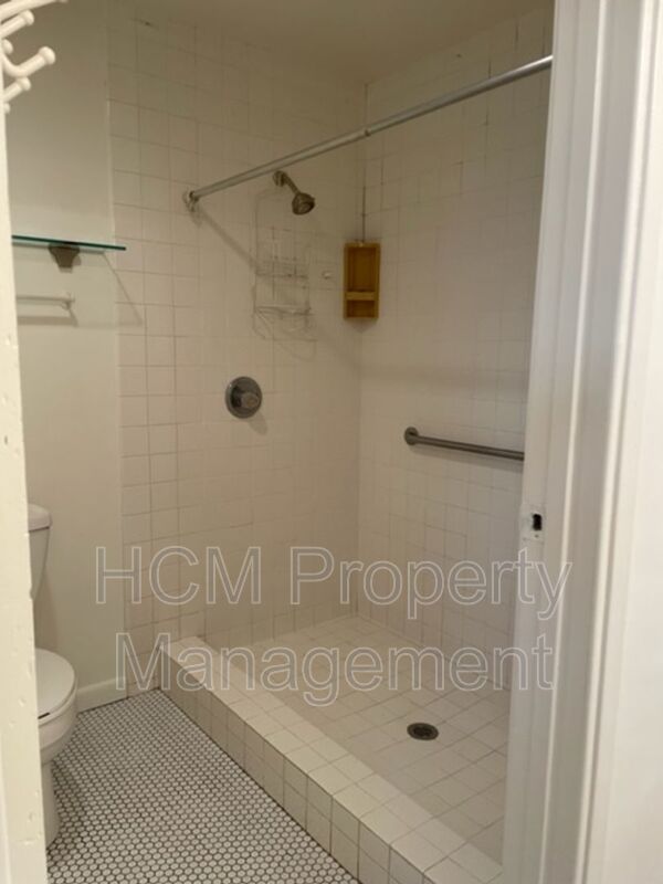 3 bdr 2 bath Home on Huge lot. property image