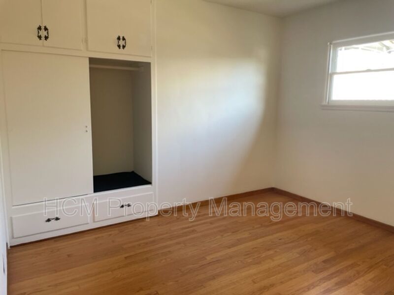 3 bdr 2 bath Home on Huge lot. property image