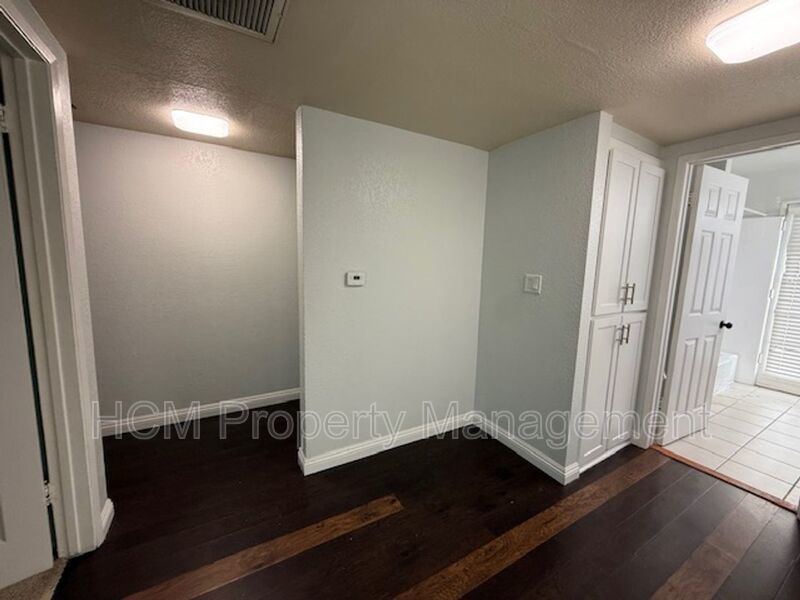 Large Corner lot with Lots of Curb Appeal property image