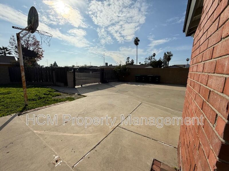 Large Corner lot with Lots of Curb Appeal property image