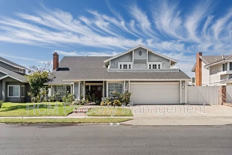 5BD/4BA POOL HOME IN ALTA VISTA SOUTH | SOLAR SAVINGS | $6,500/mo property image