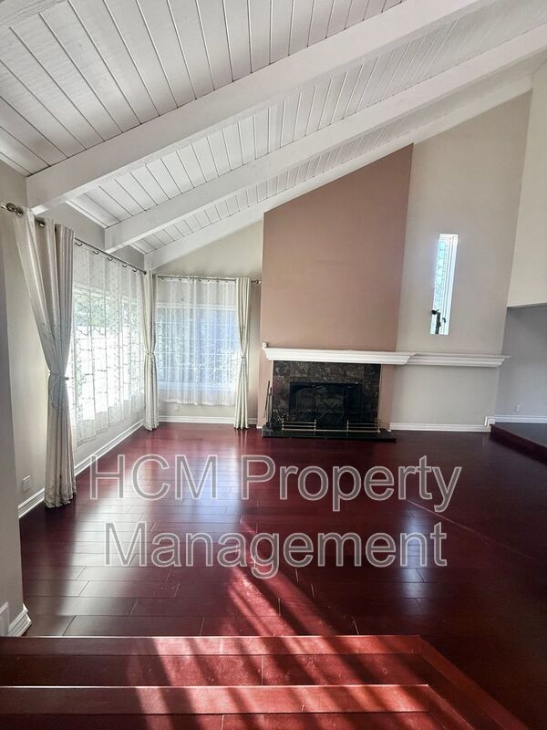 5BD/4BA POOL HOME IN ALTA VISTA SOUTH | SOLAR SAVINGS | $6,500/mo property image