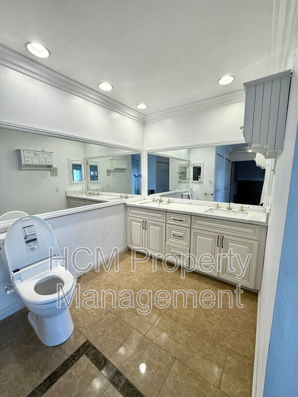 5BD/4BA POOL HOME IN ALTA VISTA SOUTH | SOLAR SAVINGS | $6,500/mo property image