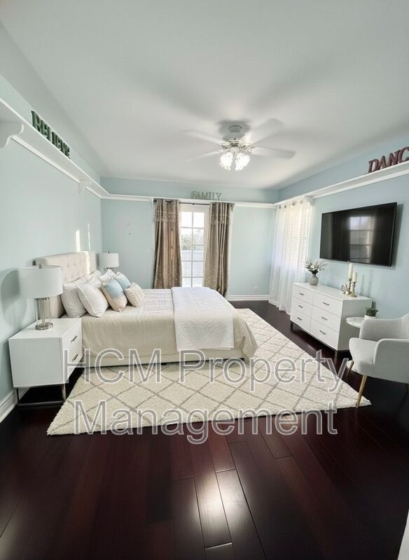 5BD/4BA POOL HOME IN ALTA VISTA SOUTH | SOLAR SAVINGS | $6,500/mo property image