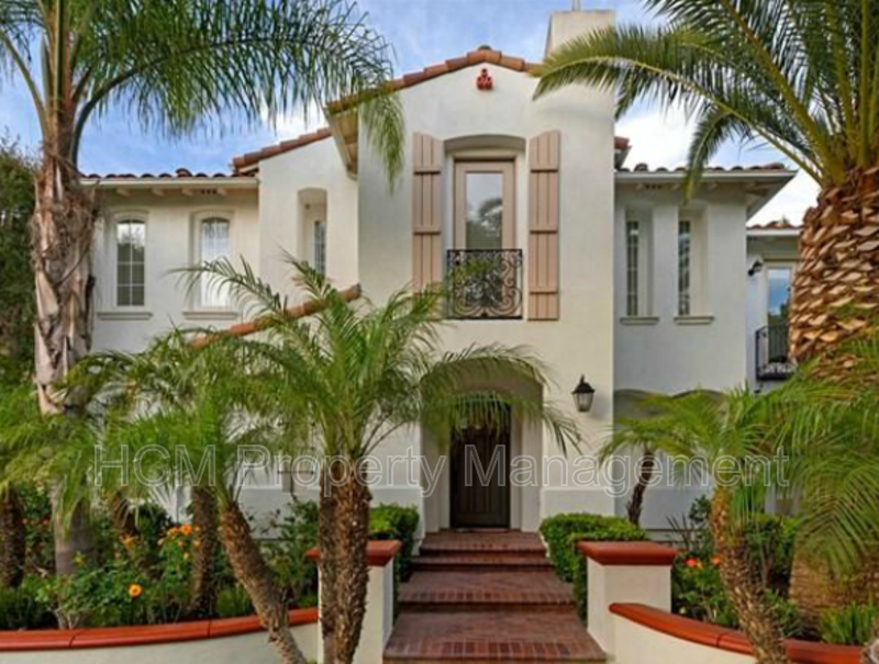 Stunning Estate in Exclusive Community Rose Gate in Northwood Pointe property image