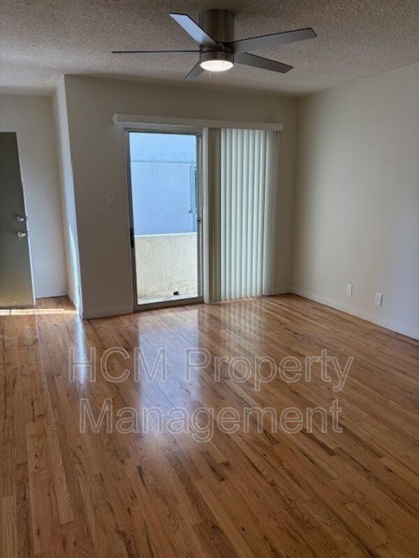 Welcome to your new home in the heart of Santa Monica, CA. property image