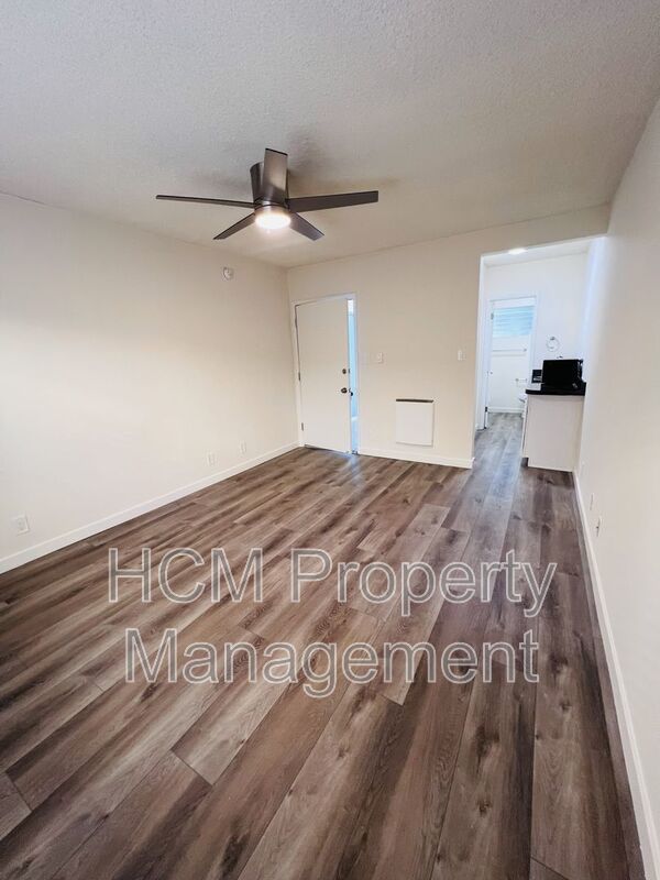 Introducing a bachelor apartment (no kitchen) in the heart of West Los Angeles! property image