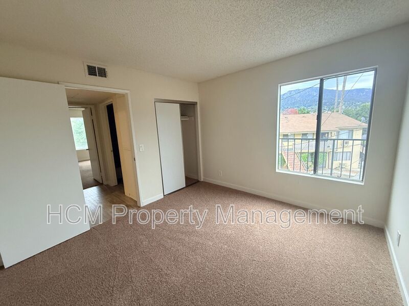 Welcome to 10418 Scoville Ave, a charming 2-bedroom apartment nestled in the heart of Sunland property image