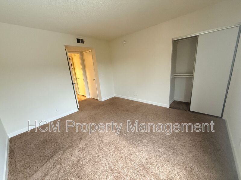 Welcome to 10418 Scoville Ave, a charming 2-bedroom apartment nestled in the heart of Sunland property image