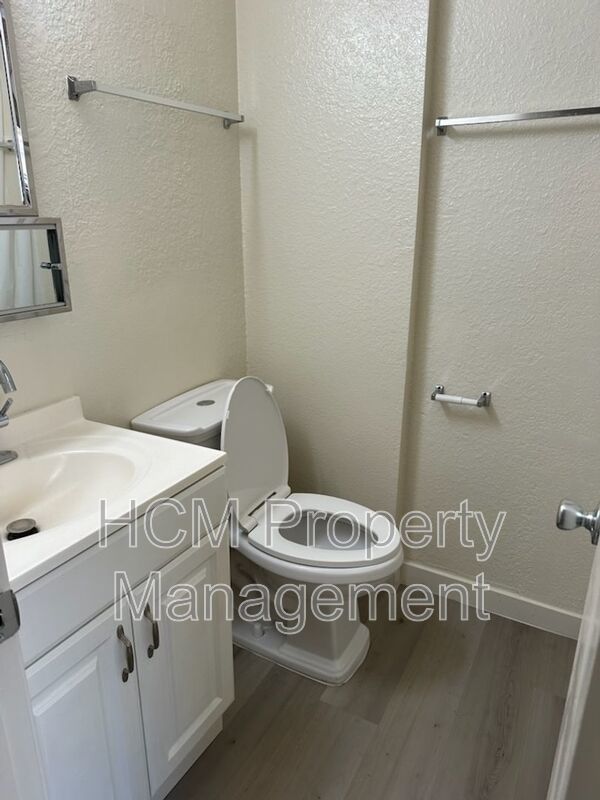 Welcome to 5616 Fair, a 1 bedroom, 1 bathroom apartment located in the heart of N. Hollywood, CA. property image