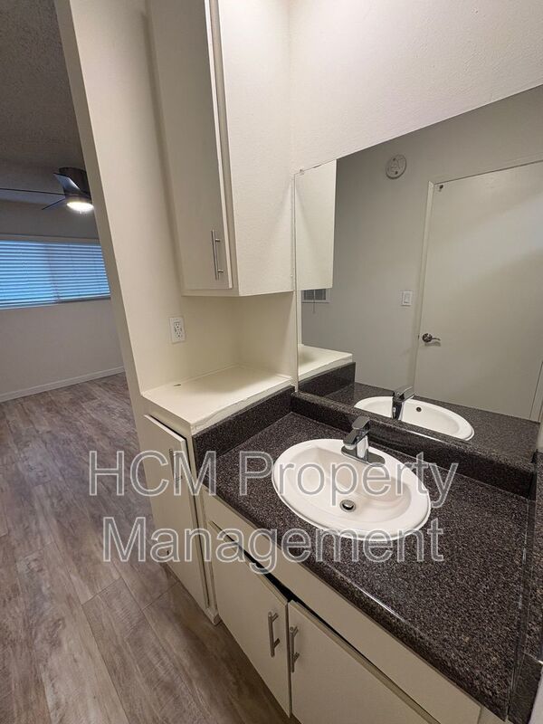 Welcome to 3747 Sepulveda Blvd, a stunning 1 bedroom, 1 bathroom apartment located in the heart of Los Angeles property image
